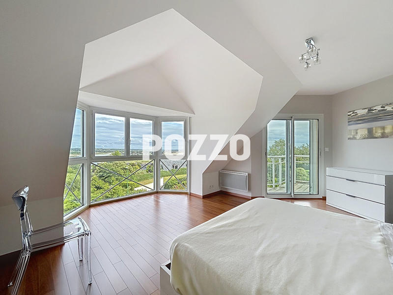 Maison - 192 m² - 8 pièces