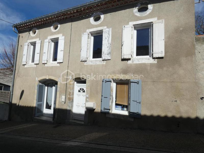 Maison de village - 211 m² - 10 pièces