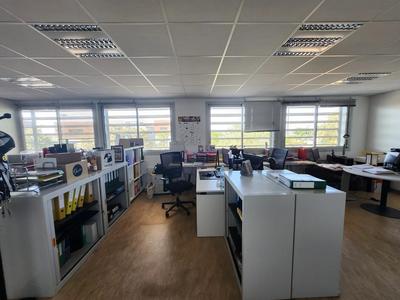 Bureau - 51 m² - 1 pièce
