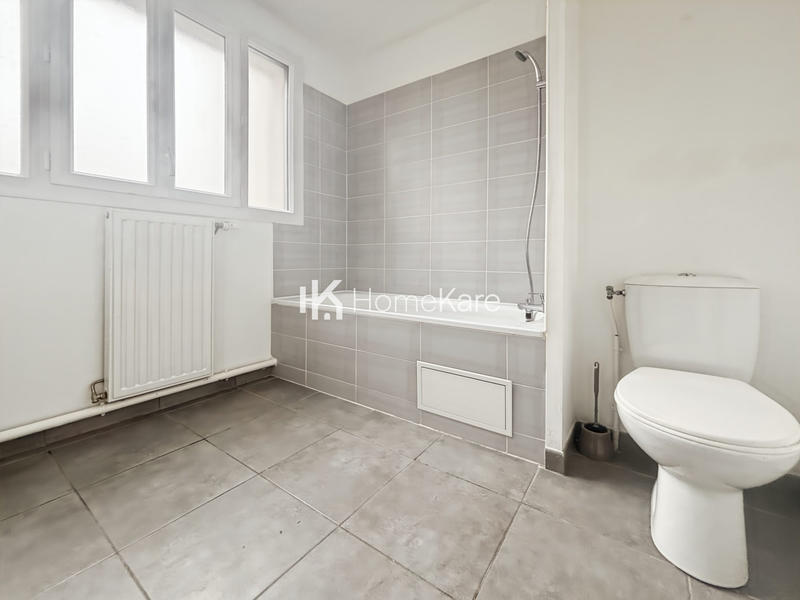 Maison - 80 m² - 3 pièces