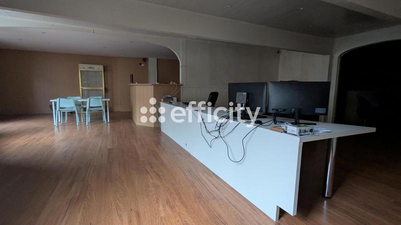 Maison - 199 m² - 6 pièces