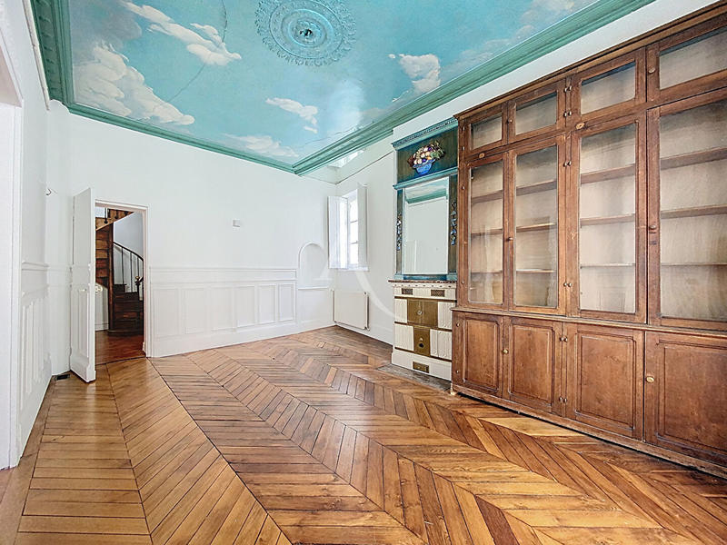 Appartement - 177 m² - 5 pièces