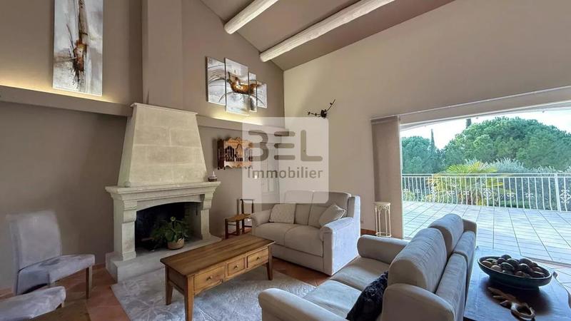 Villa - 172 m² - 6 pièces