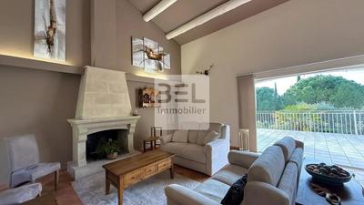 Villa - 172 m² - 6 pièces