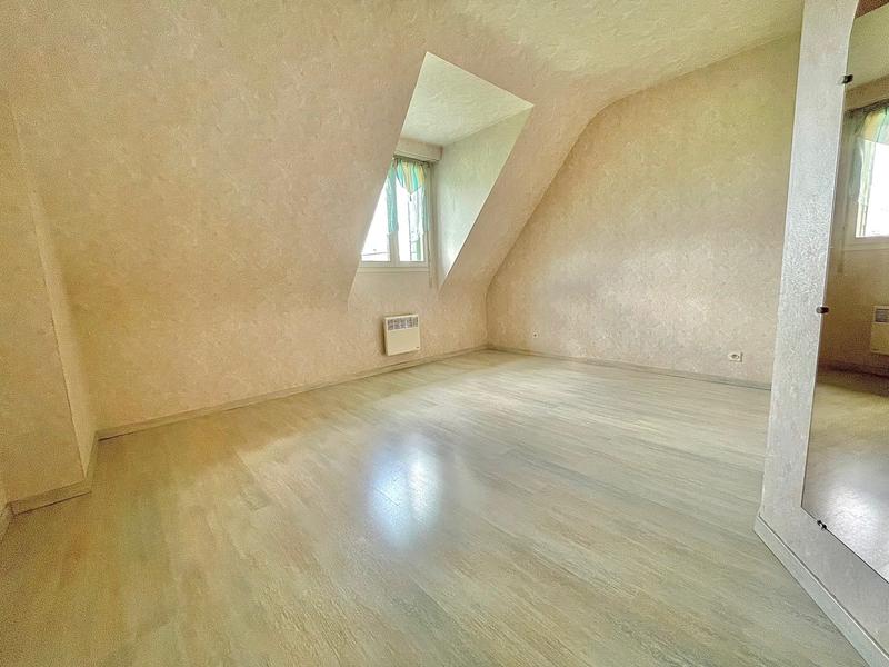 Maison traditionnelle - 161 m² - 7 pièces