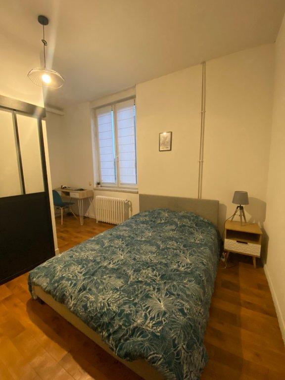 Chambre - 14 m² - 7 pièces