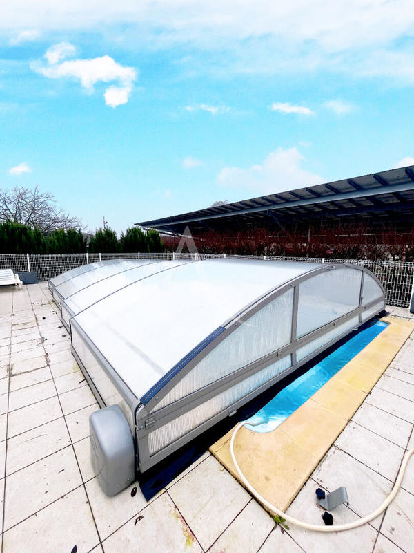 Maison - 175 m² - 8 pièces