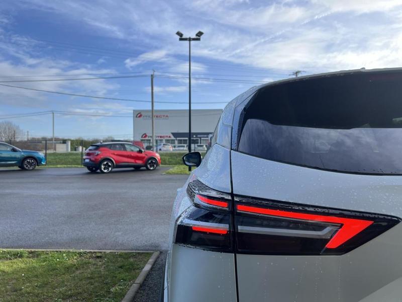 Nissan Qashqai 1.5 Hybrid 205 n-Connecta