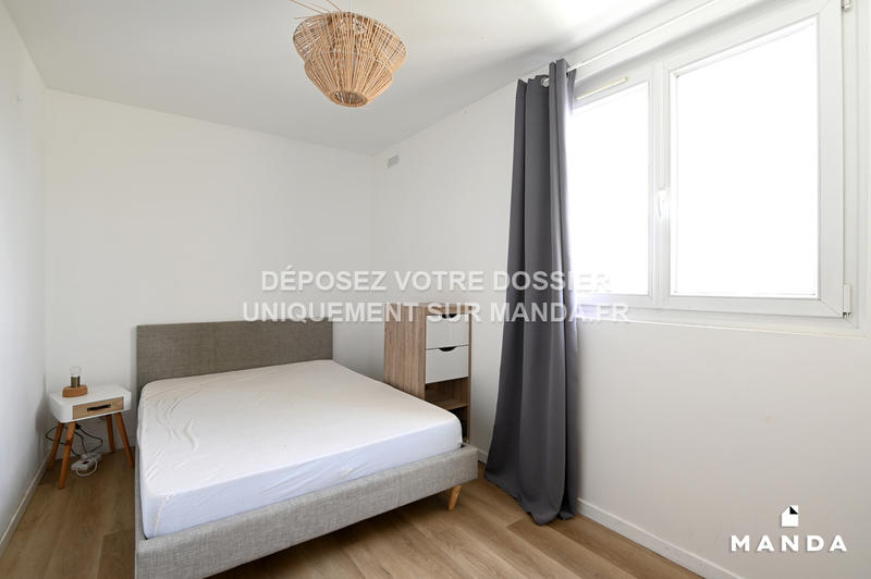 Chambre - 10 m² - 4 pièces