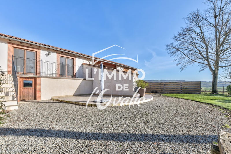 Maison - 394 m² - 16 pièces