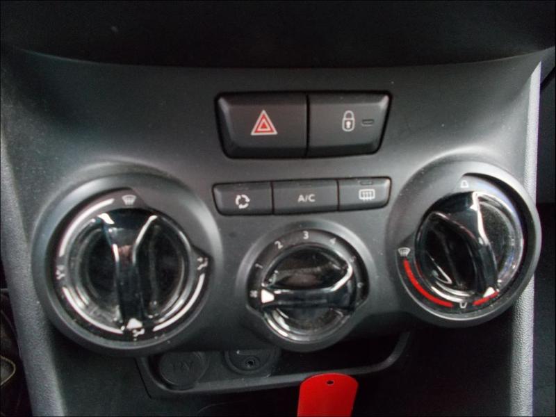 Peugeot 208 1.2 Vti 82 Cv Style