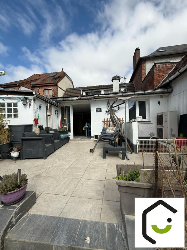 Maison - 100 m² - 5 pièces