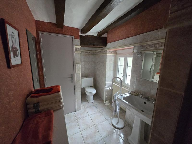 Maison - 275 m² - 9 pièces