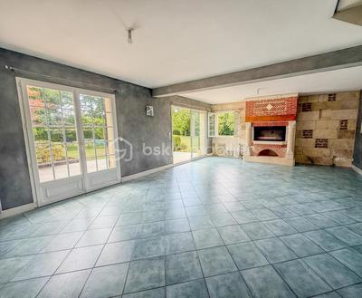 Maison - 130 m² - 6 pièces