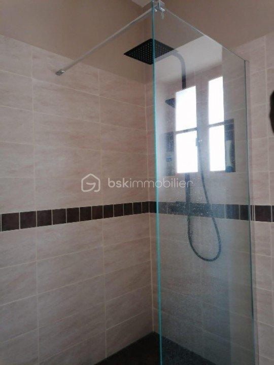 Maison en pierre - 144 m² - 6 pièces