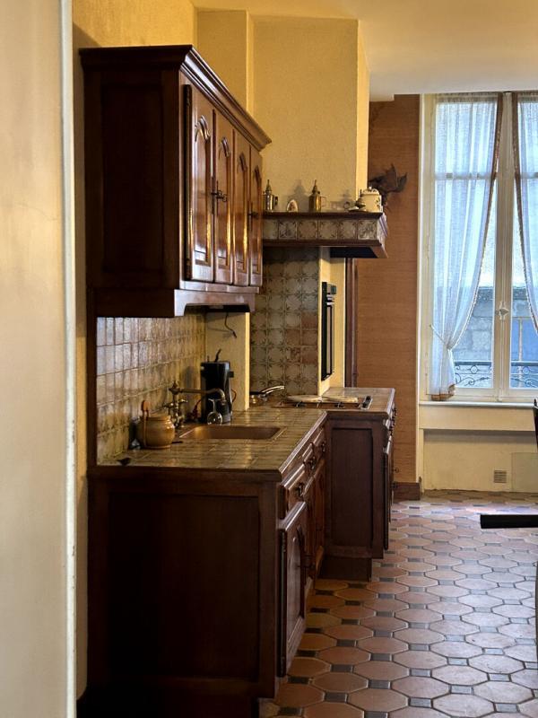 Appartement - 144 m² - 8 pièces