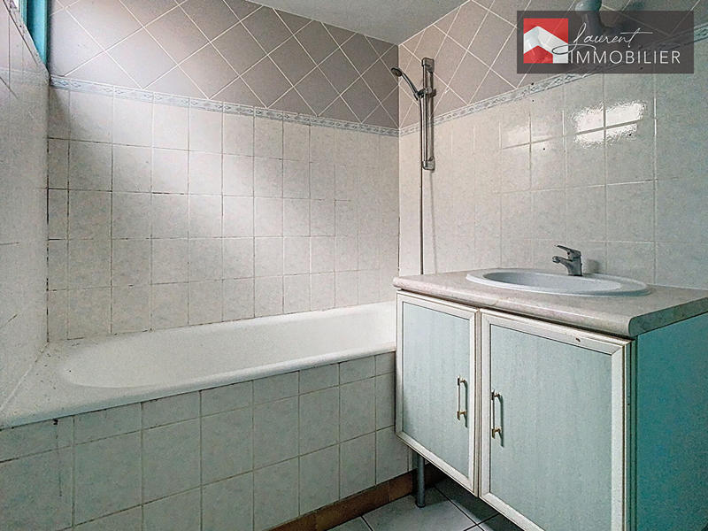 Maison - 210 m² - 10 pièces