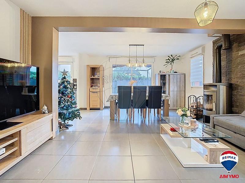 Maison - 92 m² - 4 pièces