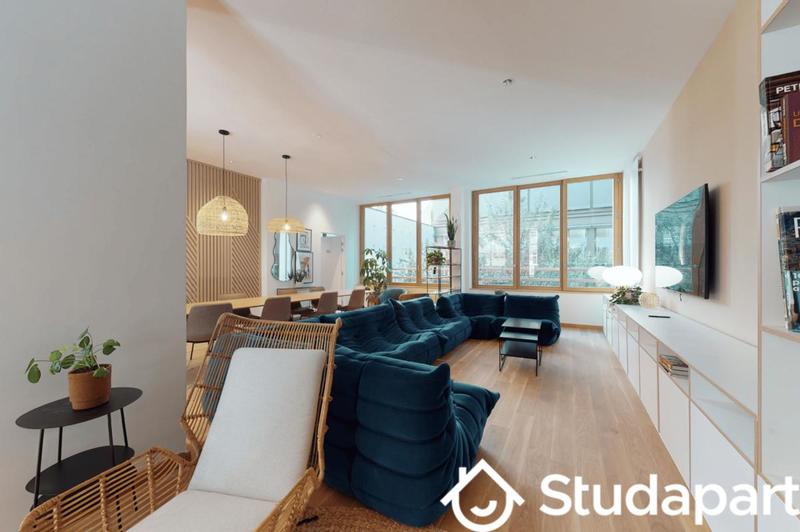 Chambre - 13 m² - 1 pièce