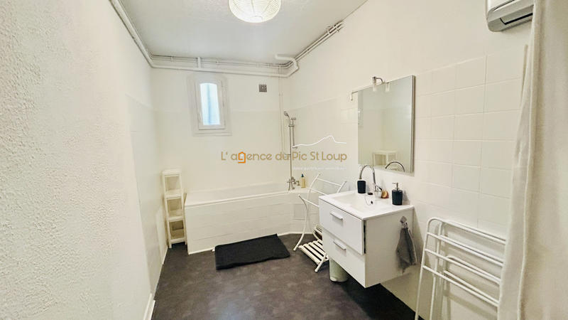 Villa - 169 m² - 6 pièces