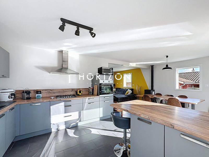 Maison - 103 m² - 5 pièces