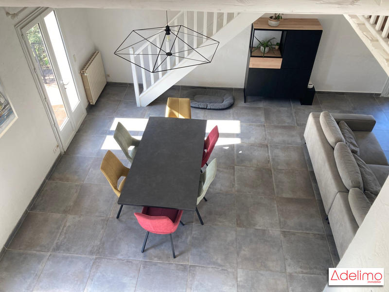 Villa - 231 m² - 9 pièces