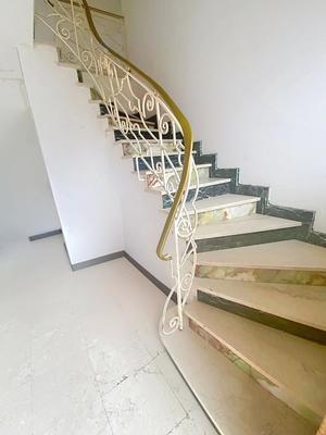 Maison - 156 m² - 7 pièces