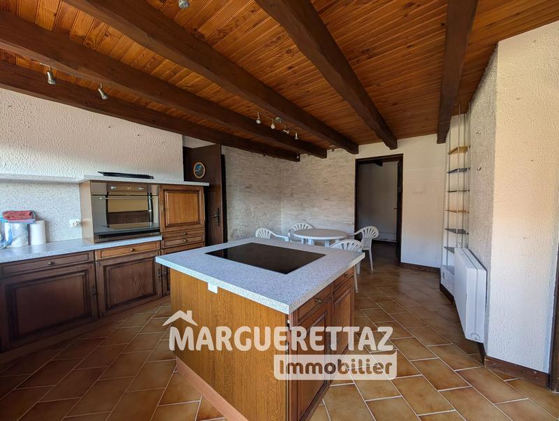 Ferme - 300 m² - 11 pièces