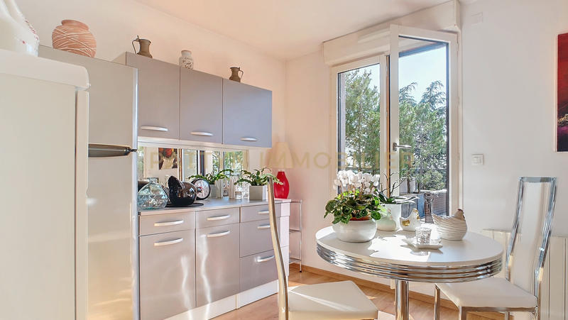 Duplex - 103 m² - 5 pièces