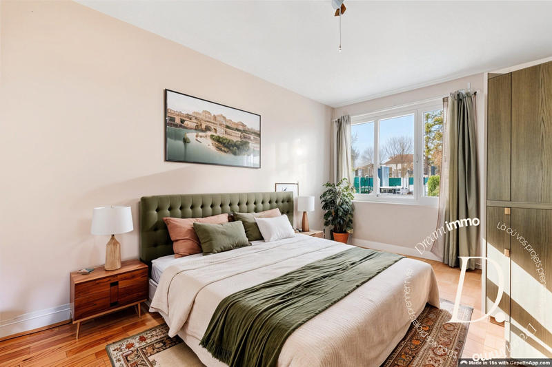 Appartement - 98 m² - 4 pièces