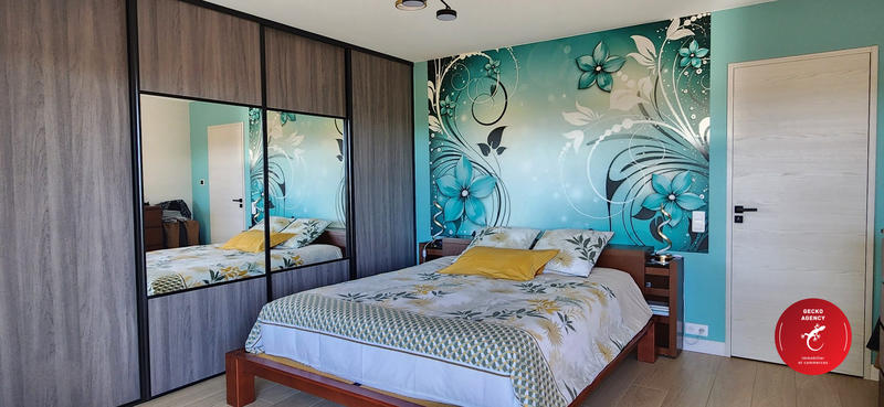 Maison - 217 m² - 10 pièces