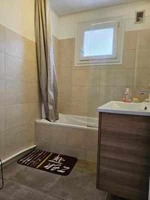 Appartement - 8 m² - 4 pièces