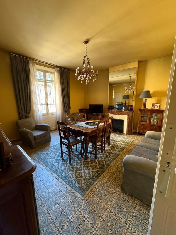 Entrepôt - 28 pièces