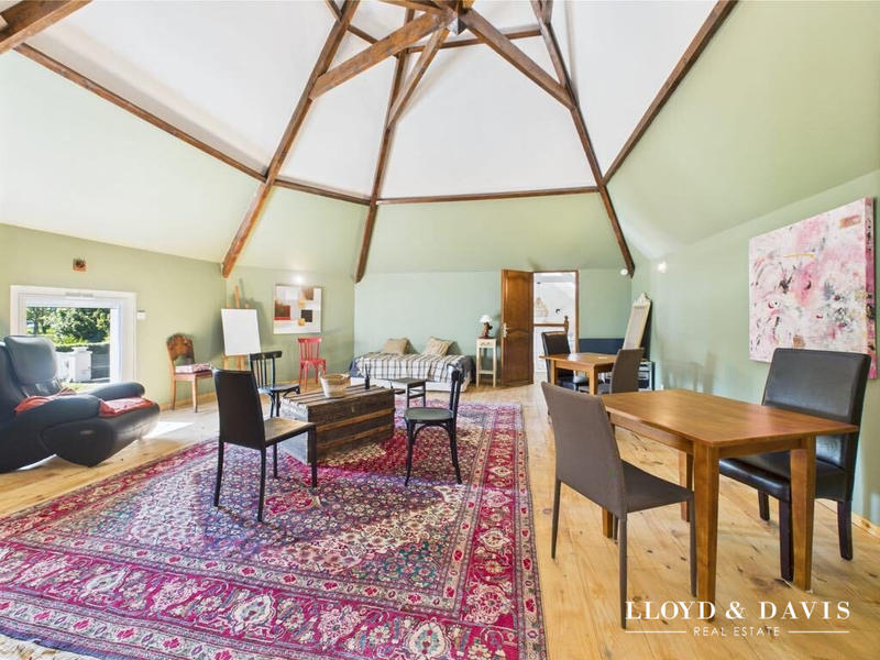 Maison - 518 m² - 15 pièces