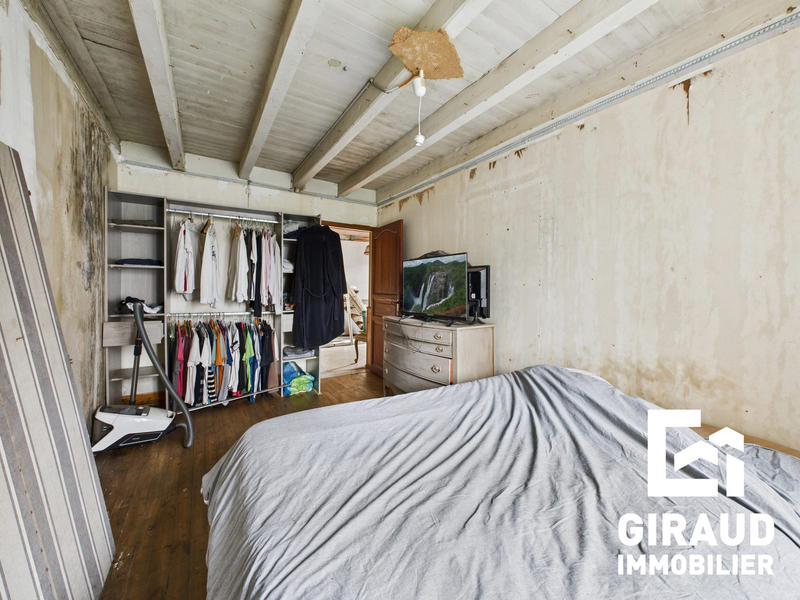 Maison ancienne - 185 m² - 4 pièces