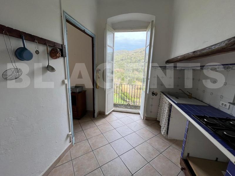 Appartement - 100 m² - 5 pièces