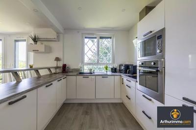 Maison - 103 m² - 5 pièces