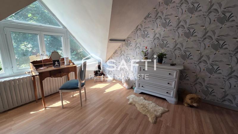 Maison - 180 m² - 7 pièces