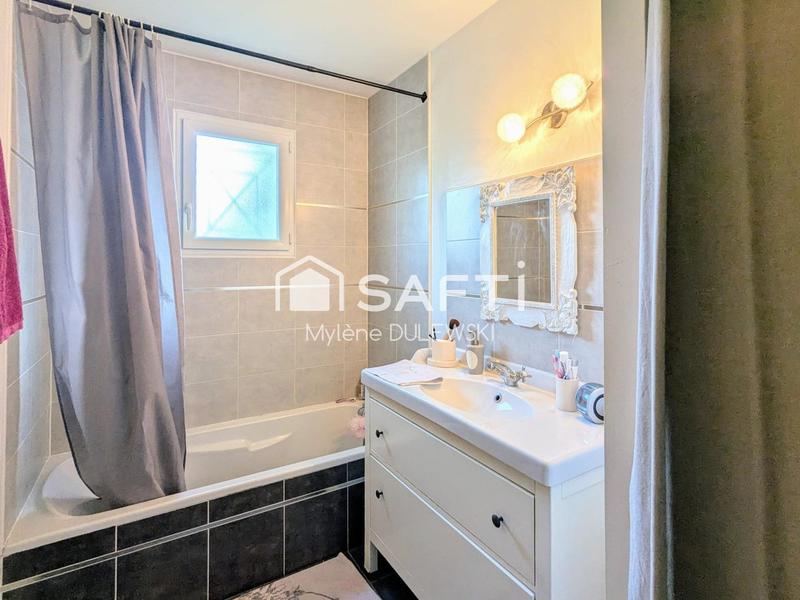 Maison - 87 m² - 4 pièces