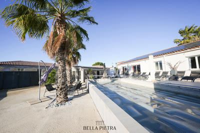 Maison - 203 m² - 7 pièces