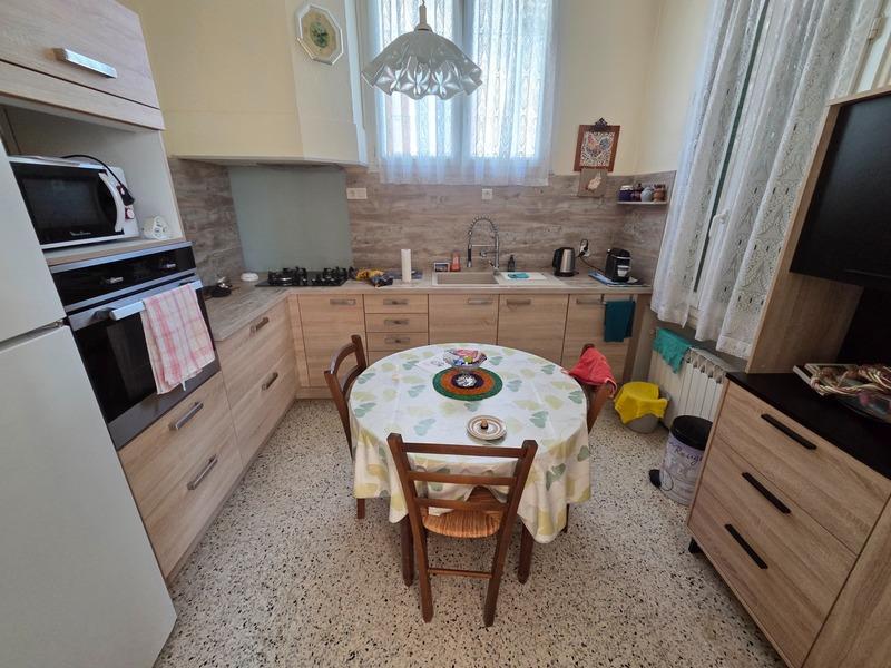 Maison - 93 m² - 5 pièces