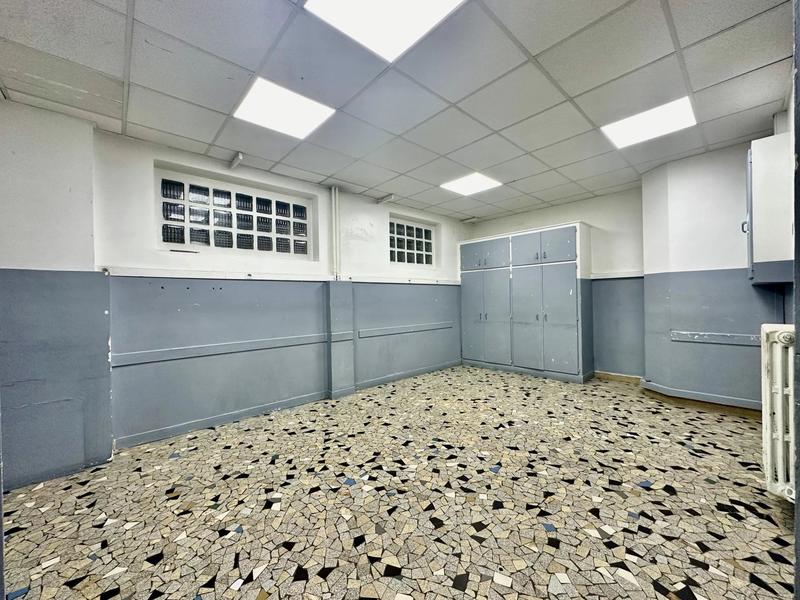 Bureau - 133 m² - 6 pièces