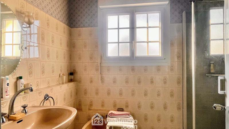 Maison - 153 m² - 8 pièces