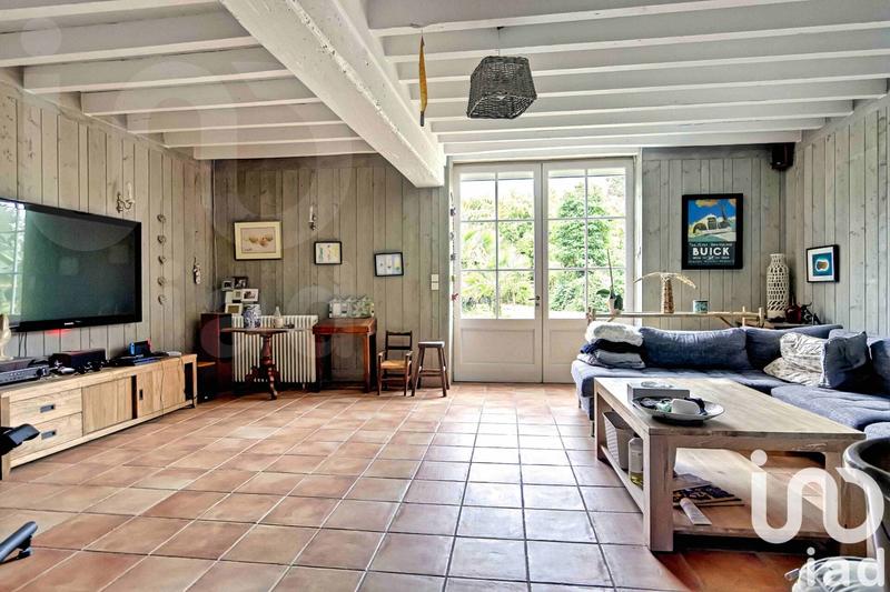 Maison - 357 m² - 11 pièces