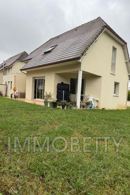 Maison - 120 m² - 1 pièce