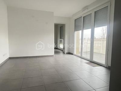 Appartement - 80 m² - 4 pièces