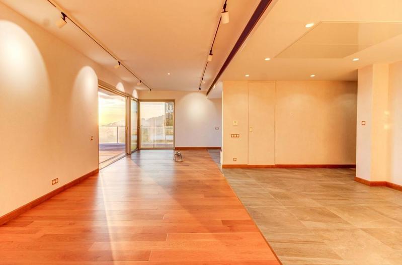 Penthouse - 99 m² - 3 pièces