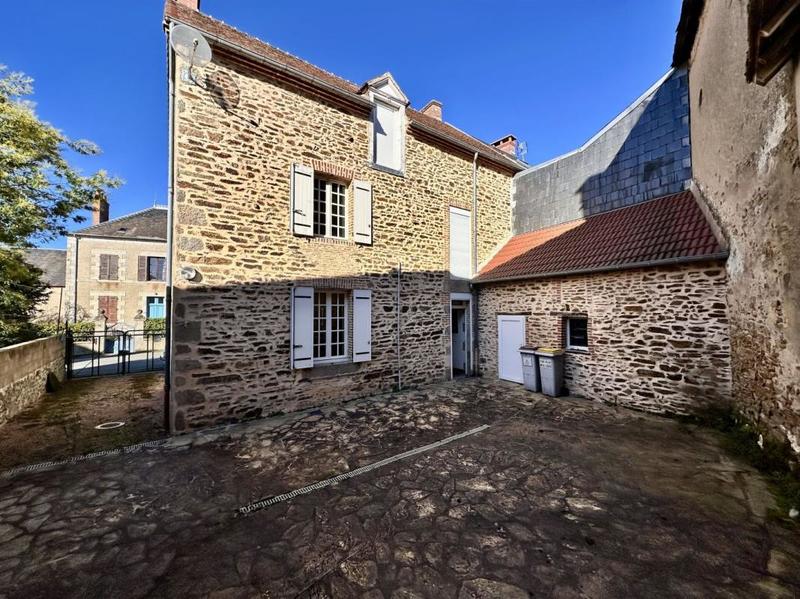 Maison de village - 106 m² - 5 pièces