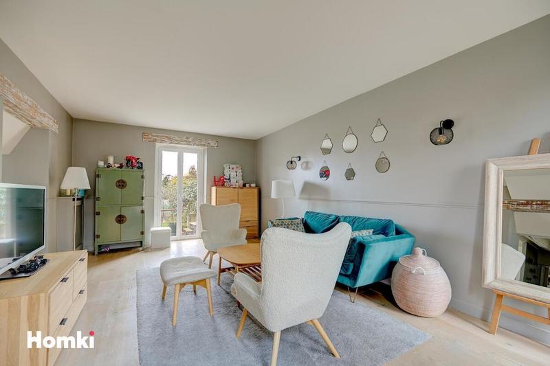 Maison - 181 m² - 6 pièces