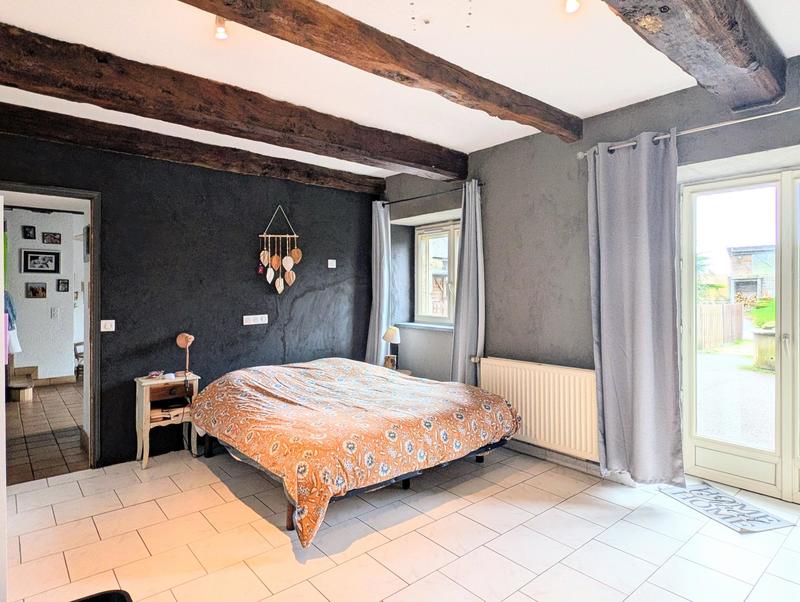 Maison - 213 m² - 7 pièces